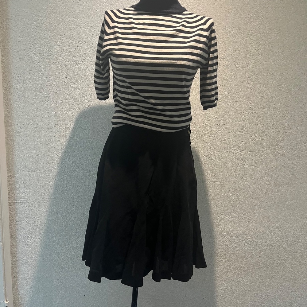 Chanel Skirt size small - Picture 2 of 8